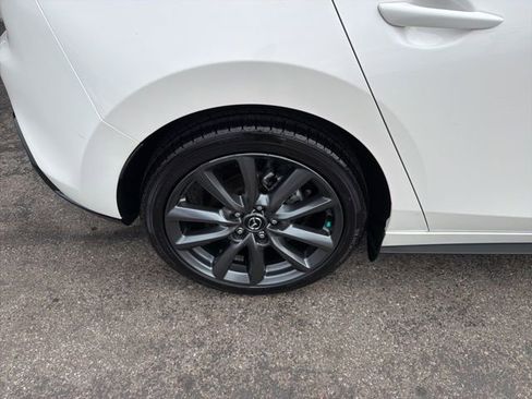 Used 2024 MAZDA MAZDA3 s image 17