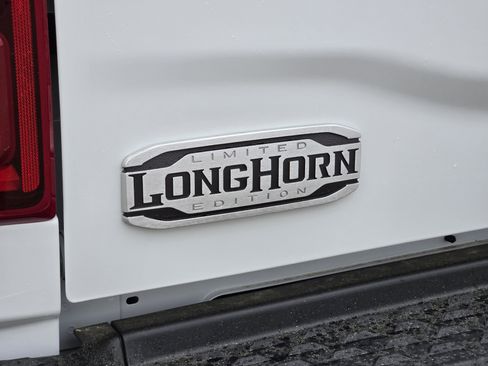 New 2026 RAM 2500 Limited AWD/4WD image 5
