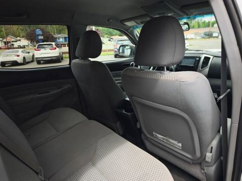 Used 2015 Toyota Tacoma 4x4 Double Cab w/ TRD Sport Package image 36