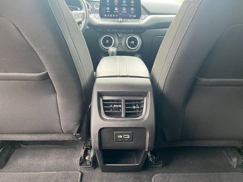 Used 2023 Chevrolet Blazer LT FWD image 25