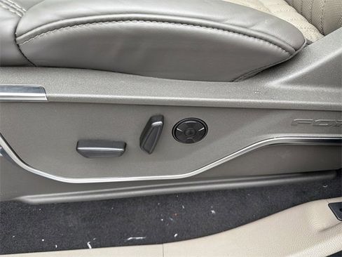 New 2026 Ford F250 Platinum w/ Platinum Plus Package image 16