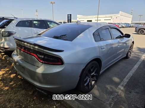 Used 2019 Dodge Charger SXT w/ Plus Group RWD image 6