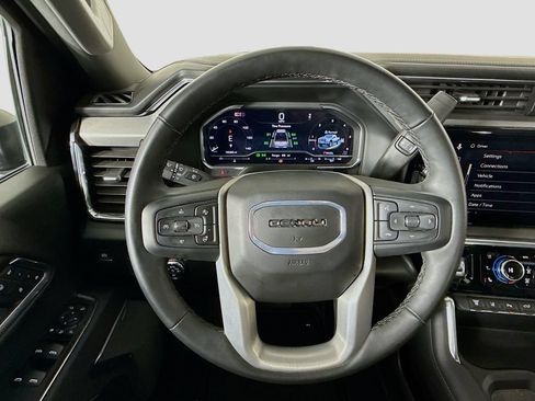 Used 2024 GMC Sierra 2500 Denali w/ Denali Reserve Package AWD/4WD image 12