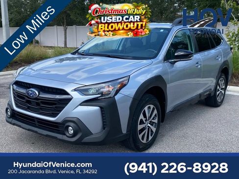 Used 2023 Subaru Outback Premium AWD/4WD image 3