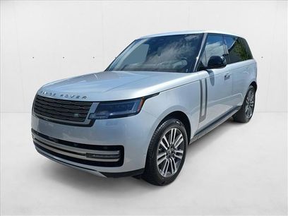 New 2025 Land Rover Range Rover SE