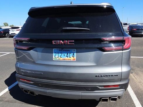 Used 2025 GMC Acadia Elevation image 7