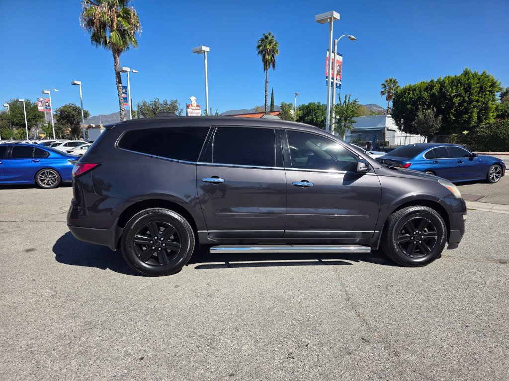 Used 2014 Chevrolet Traverse LT w/ LPO, 'HIT The Road' Package AWD/4WD image 4