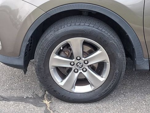 Used 2015 Toyota RAV4 XLE FWD image 29