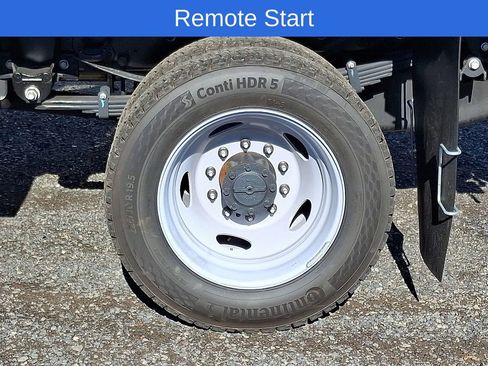 New 2025 Ford F550 4x4 Regular Cab Super Duty image 5