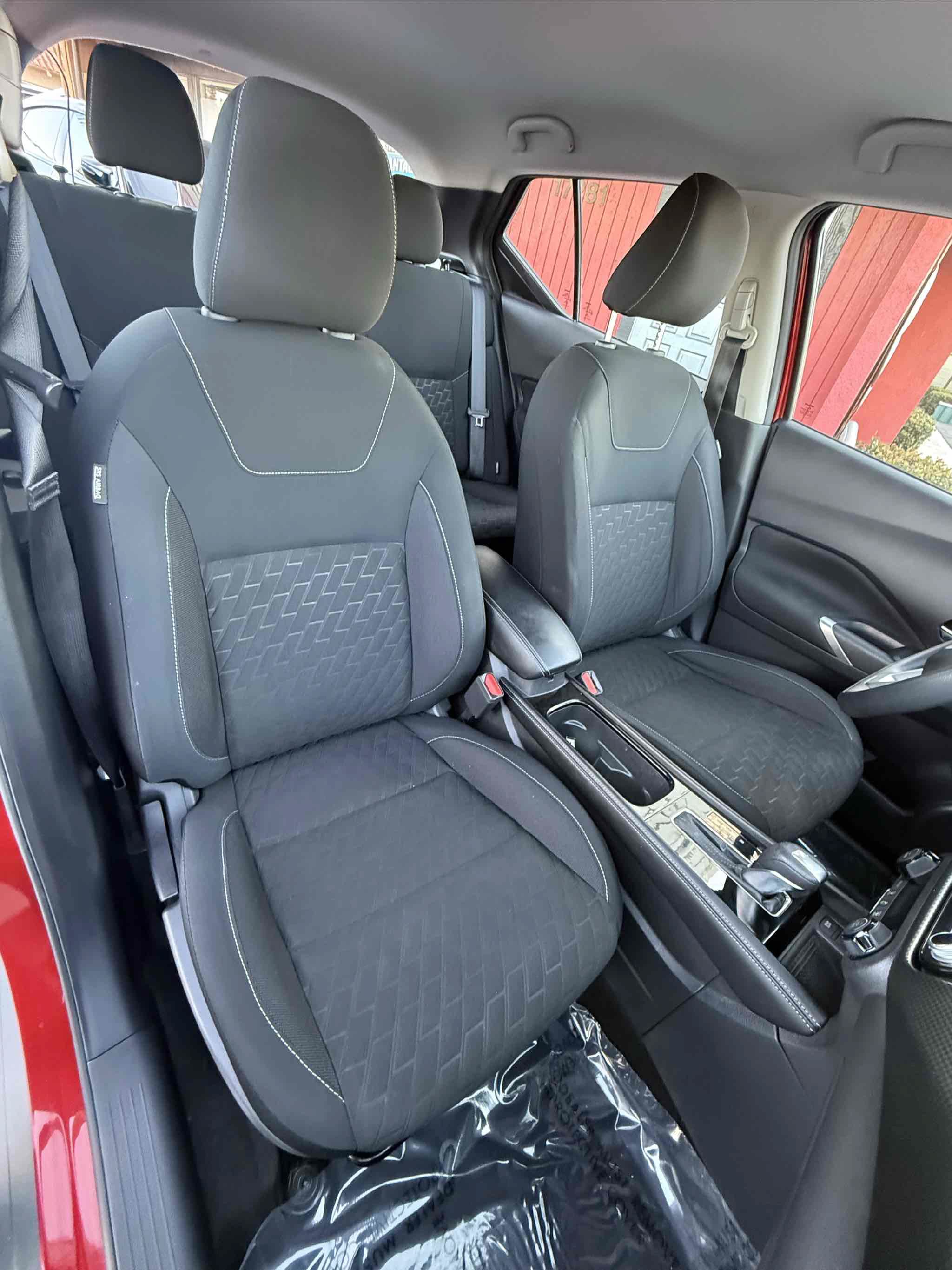 Used 2022 Nissan Kicks SV FWD image 44