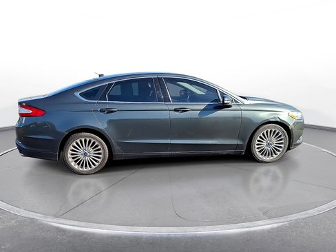 Used 2016 Ford Fusion SE w/ Equipment Group 202A FWD image 9