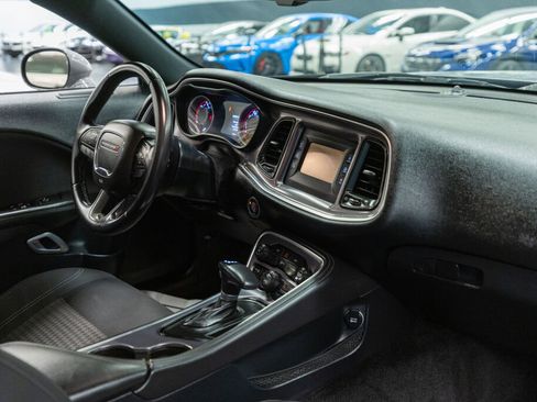 Used 2016 Dodge Challenger R/T image 16