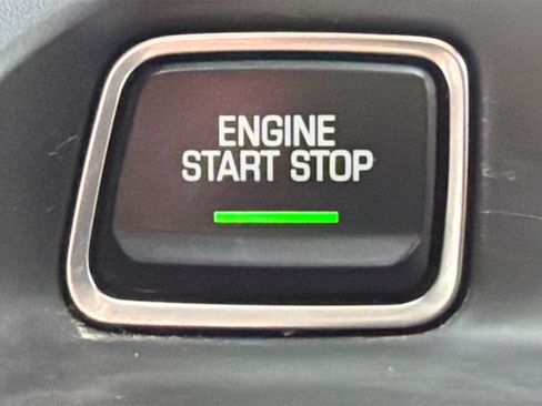 Used 2020 Chevrolet Camaro LT image 32