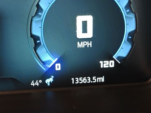 Used 2025 Ford Bronco Outer Banks image 17