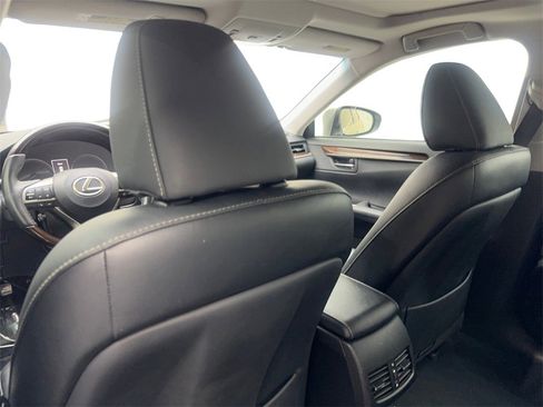 Used 2018 Lexus ES 350 w/ Premier Package image 35