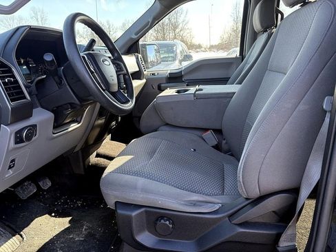 Used 2018 Ford F150 XLT image 7