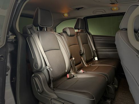 Used 2026 Honda Odyssey Elite image 33