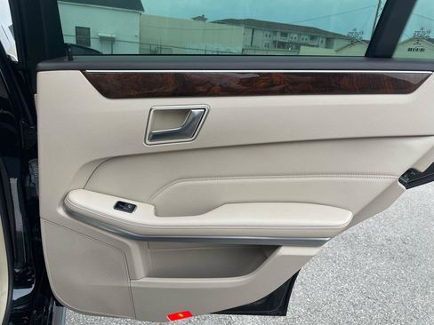 Used 2014 Mercedes-Benz E 350 Sedan image 18