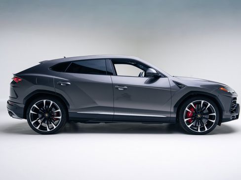 Used 2021 Lamborghini Urus image 18