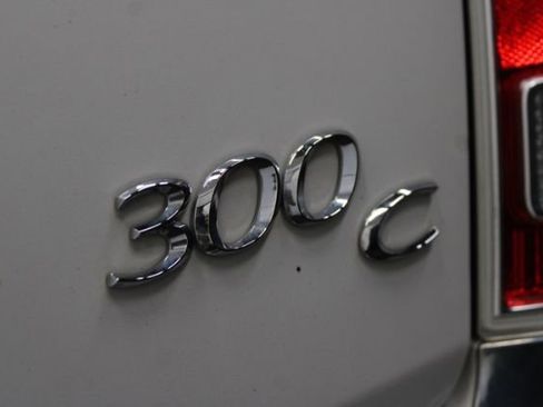 Used 2014 Chrysler 300 C w/ Light Group image 9