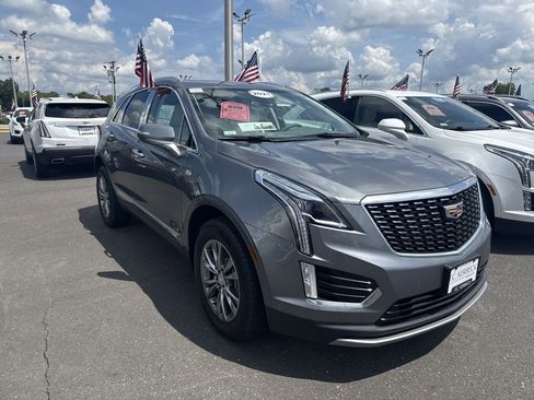Used 2021 Cadillac XT5 Premium Luxury w/ LPO, Premium Carpet Package image 4