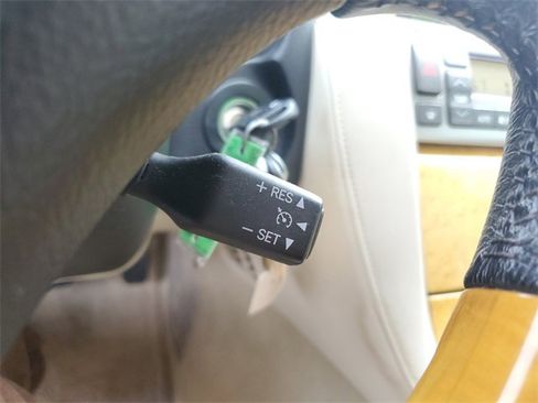 Used 2005 Lexus SC 430 Convertible image 11