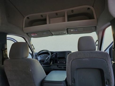 Used 2019 Nissan NV 2500 SV image 31