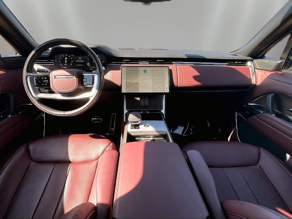 Used 2025 Land Rover Range Rover Autobiography AWD/4WD image 7