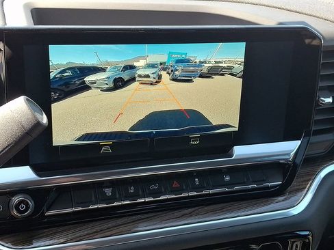 Used 2025 Chevrolet Silverado 2500 LT w/ Convenience Package image 18