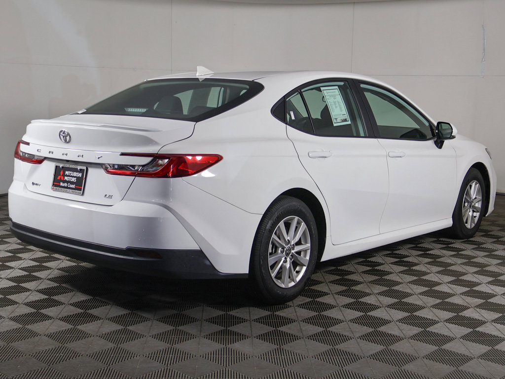 Used 2025 Toyota Camry LE FWD image 9