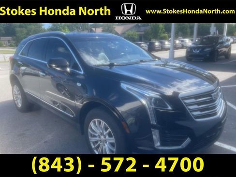 Used 2019 Cadillac XT5 FWD image 2