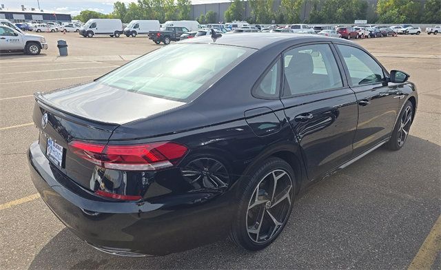 Used 2020 Volkswagen Passat 2.0T R-Line FWD image 3