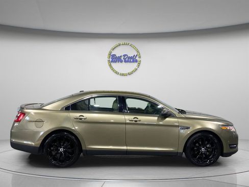 Used 2013 Ford Taurus Limited FWD image 6