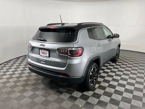 Used 2022 Jeep Compass Limited AWD/4WD image 7