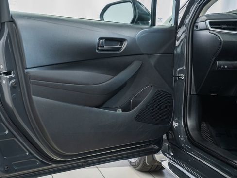 Used 2023 Toyota Corolla LE image 30