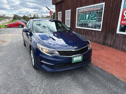 Used 2017 Kia Optima LX FWD image 2