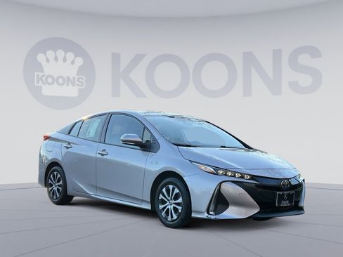 Used 2022 Toyota Prius Prime LE image 8
