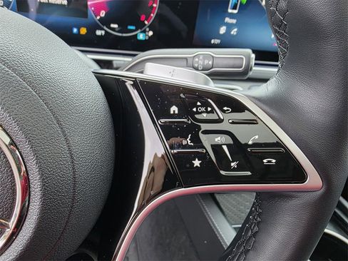 Certified 2025 Mercedes-Benz GLS 450 4MATIC image 18