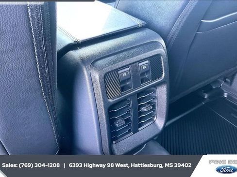 Used 2025 Ford Bronco Outer Banks image 23