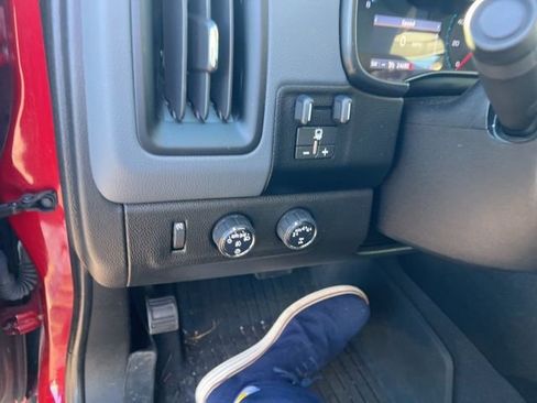 Used 2019 Chevrolet Colorado Z71 image 28