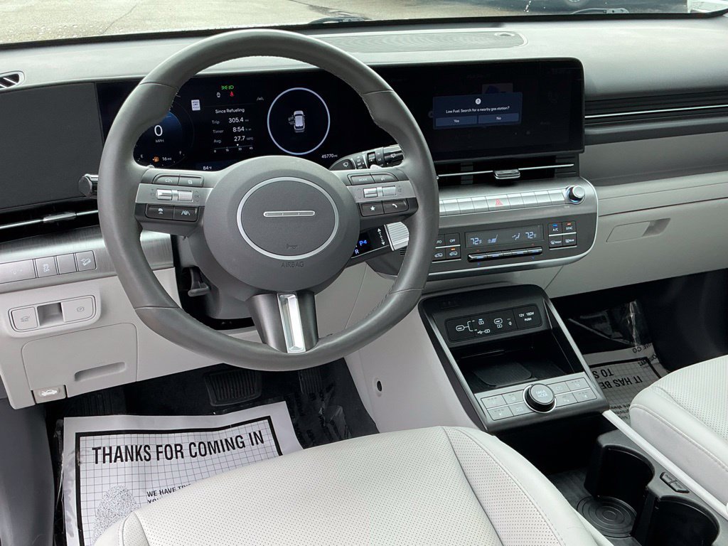 Used 2025 Hyundai Kona Limited FWD image 28