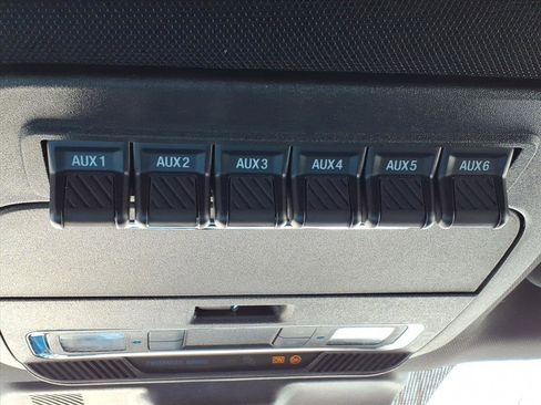 Used 2025 Ford F350 Platinum image 21