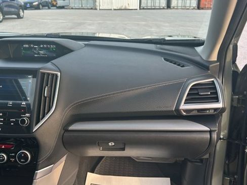 Used 2020 Subaru Forester Limited image 48