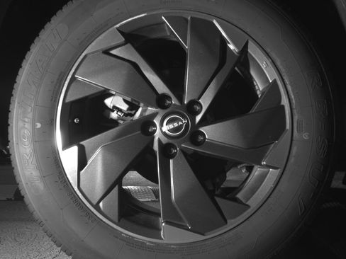 Used 2025 Nissan Rogue SV AWD/4WD image 15