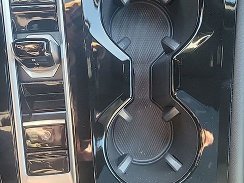 Certified 2025 Volkswagen Atlas Cross Sport SEL Premium R-Line image 9