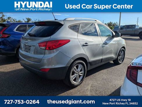 Used 2013 Hyundai Tucson GLS FWD image 2
