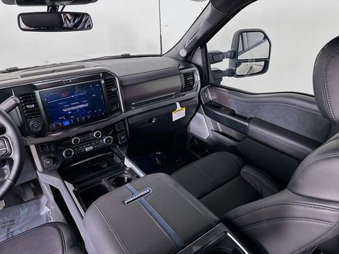 New 2026 Ford F450 Platinum image 24