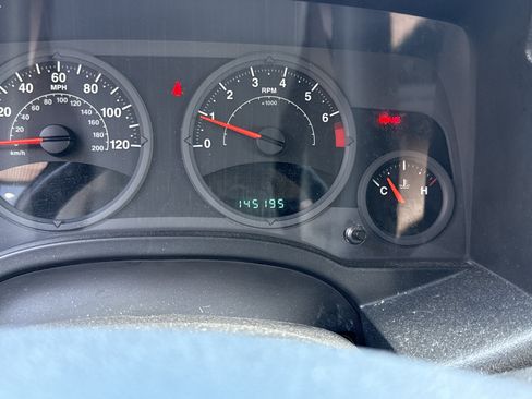 Used 2008 Jeep Compass Sport AWD/4WD image 7