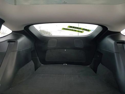 Used 2022 Tesla Model Y Long Range image 27