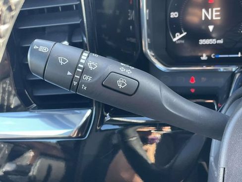 Used 2025 GMC Sierra 1500 SLT AWD/4WD image 23